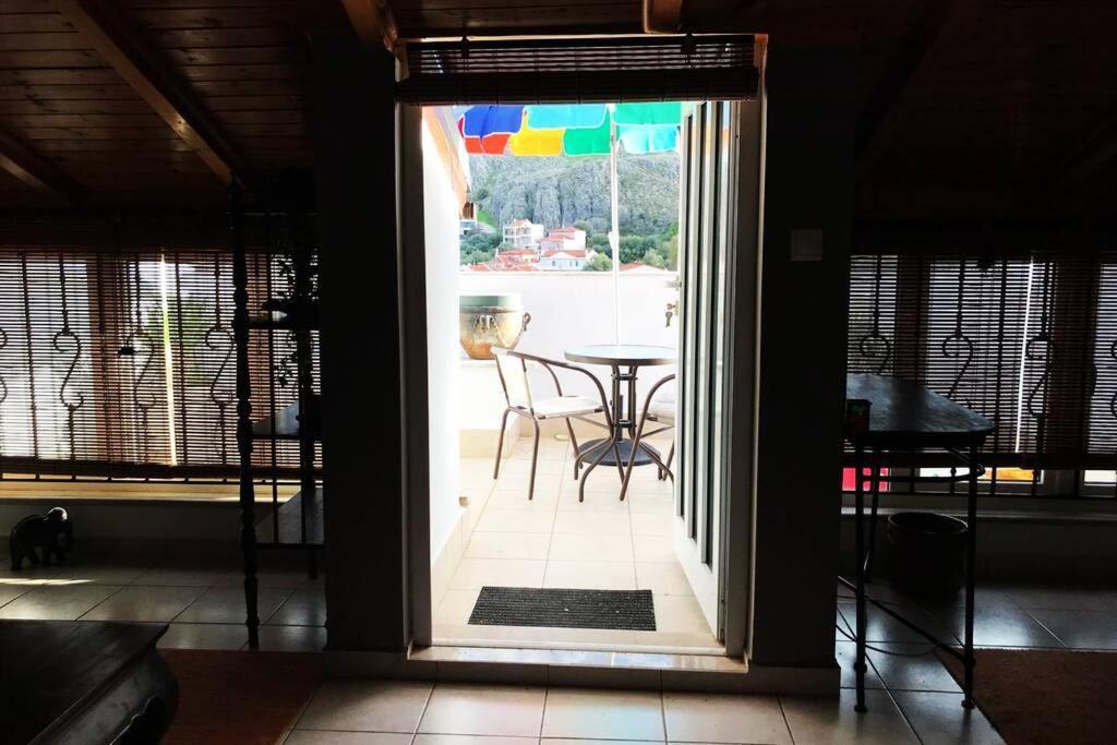 Angelos Sweet Home & 2 Bathrooms ナフプリオ エクステリア 写真